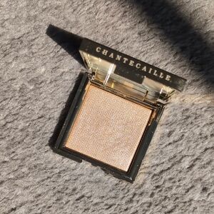 Chantecaille Eclat Brillant Highlighter